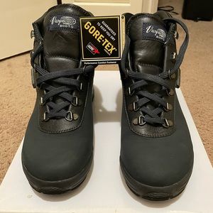 Men’s Size 9 Vasque Sundowner Boots